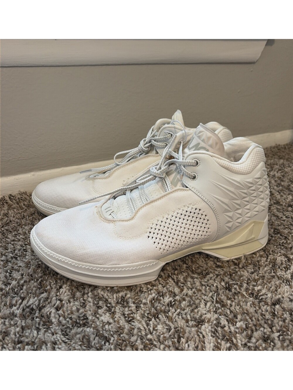 Brandblack J Crossover 2 White Men's Size 11 US Basketball Shoes Sneakers